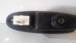 BOTÃO VIDRO TRASEIRO ESQUERDO FIAT UNO 1.0 2010 2020