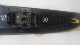 BOTÃO VIDRO ELÉTRICO TRASEIRO DIREITO TOYOTA HILUX 2009