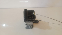 TRAVA PORTINHOLA HYUNDAI AZERA 3.3  2006 A 2011