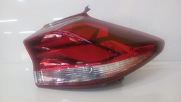 LANTERNA TRASEIRA ESQUERDA TRACKER 2020 A 2025 (CANTO) C/LED