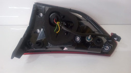 LANTERNA TRASEIRA DIREITA TRACKER 2020 A 2025 (CANTO) C/LED