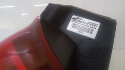 LANTERNA TRASEIRA ESQUERDA TRACKER 2020 A 2025 (CANTO) C/LED