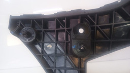 GUIA PARACHOQUE DIANTEIRO ESQUERDO RANGER 2013 A 2023