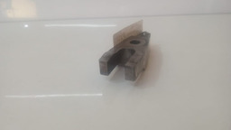 TRAVA BICOS TOYOTA HILUX 2.8 2016 A 2021 (3)