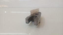 TRAVA BICOS TOYOTA HILUX 2.8 2016 A 2021 (1)