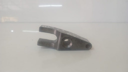 TRAVA BICOS TOYOTA HILUX 2.8 2016 A 2021 (1)