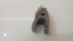 TRAVA BICOS TOYOTA HILUX 2.8 2016 A 2021 (2)