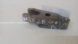 TRAVA BICOS TOYOTA HILUX 2.8 2016 A 2021 (2)