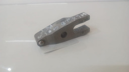 TRAVA BICOS TOYOTA HILUX 2.8 2016 A 2021 (2)