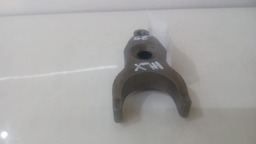 TRAVA BICO INJETOR TOYOTA HILUX  3.0 2005 A 2015 (6)