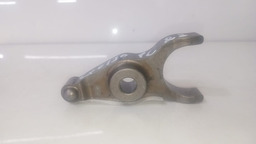 TRAVA BICO INJETOR TOYOTA HILUX  3.0 2005 A 2015 (5)