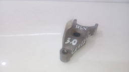 TRAVA BICO INJETOR TOYOTA HILUX  3.0 2005 A 2015 (5)