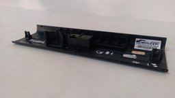 SOLEIRA DA PORTA TRAS. ESQ. FORD RANGER 3.2 2017/23 DETALHE