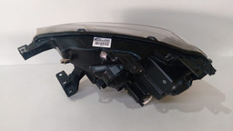 FAROL DIREITO RANGER 2017 A 2023 MASC NEGRA PISCA AMBAR