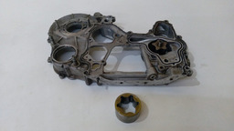 TAMPA FRONTAL BOMBA ÓLEO TOYOTA HILUX 3.0 2006 A 2016 (5)