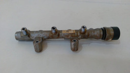 FLAUTA DIREITA DO BICO INJETOR VW AMAROK 3.0 V6 2019 A 2024