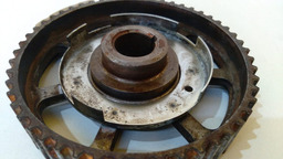 POLIA COMANDO DE VÁLVULAS VW JETTA 2.0 2011 A 2016 (1)