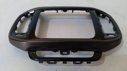 MOLDURA DO PAINEL DE MÍDIA DIFUSOR FIAT TORO 2.0 DIESEL 2020