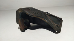 SUPORTE LADO ESQUERDO MOTOR CHEVROLET S10 2.8 2001 A 2011