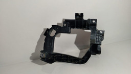 SUPORTE FAROL ESQUERDO FIAT TORO 2016 2017 2018 2019 2020