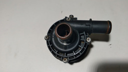 BOMBA DE ÁGUA AUXILIAR RENAULT MASTER 2.3 2013 A 2019 (1)