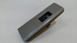 BOTÃO MOLDURA TRASEIRO ESQUERDO NISSAN FRONTIER 2008 A 2015