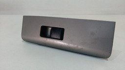 BOTÃO MOLDURA TRASEIRO DIREITO NISSAN FRONTIER 2008 A 2015