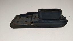 SUPORTE DIREITO PARACHOQUE RADIADOR IVECO DAILY 2008 A 2016