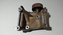 SUPORTE DO COMPRESSOR DE AR TOYOTA HILUX 3.0 2006 A 2015 (2)