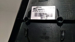 ACABAMENTO TAMPA BANCO TRASEIRO DIREITO GM S10 2013 A 2020