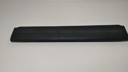 SOLEIRA PORTA DIANTEIRA DIREITO CHEVROLET S10 2013 A 2020 PRETO