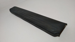 SOLEIRA PORTA DIANTEIRA DIREITO CHEVROLET S10 2013 A 2020 PRETO