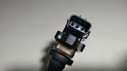 BOBINA DE IGNIÇÃO CHEVROLET TRACKER 2.0 2003 A 2008 (3)