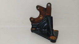 SUPORTE BOMBA DIRECÃO HIDRAULICA TRACKER 2.0 16V 2007 A 2009 PRETO