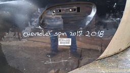 PORTA TRASEIRA ESQUERDA SPIN 2013 A 2014 C/DETALHE