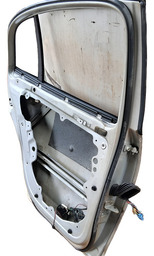 PORTA TRASEIRA ESQUERDA POLO SEDAN 2003 2004 A 2014