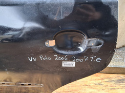 PORTA TRASEIRA ESQUERDA POLO HATCH 2003 A 2014 C/DETALHE