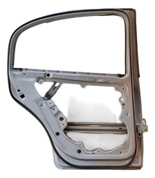 PORTA TRASEIRA ESQUERDA POLO SEDAN 2003 A 2014 C/DETALHE