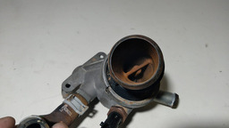 VÁLVULA TERMOSTÁTICA CHEVROLET S10 2.8 2014 A 2020 (2)