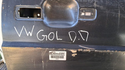 PORTA DIANTEIRA DIREITA VW VOYAGEM 1982 A 1995 DIREITO PRETO