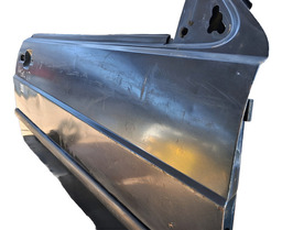 PORTA DIANTEIRA DIREITA VW VOYAGEM 1982 A 1995 DIREITO PRETO