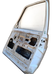 PORTA DIREITA GOL VOYAGE PARATI 1988 A 1994 C/DETALHE