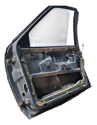 PORTA DIANTEIRA DIREITA VW SANTANA 1993 DIREITO