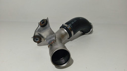 MANGUEIRA DUTO SAÍDA INTERCOOLER GM S10 2.8 2012 A 2023 (1) PRETO