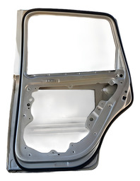 PORTA TRASEIRA DIREITA POLO HATCH 2003 A 2014 C/DETALHE