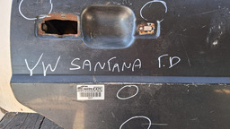 PORTA TRASEIRA DIREITA SANTANA 1991 A 2006 C/DETALHE