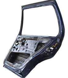 PORTA TRASEIRA DIREITA GOLF 1995 A 1998 C/DETALHE