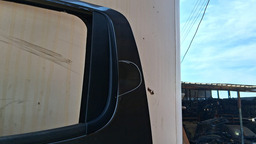 PORTA TRASEIRA ESQUERDA RANGER 2013 A 2023 C/DETALHE