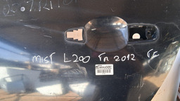 PORTA TRASEIRA ESQUERDA TRITON 2008 A 2017 C/DETALHE