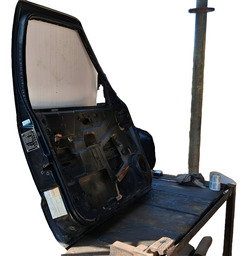 PORTA DIANTEIRA ESQUERDA S10 BLAZER 2001 A 2011 C/DETALHE